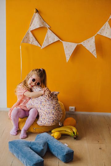 A Pillow for a First Birthday – What Should You Choose?