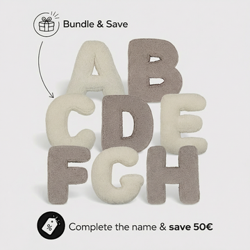 Satz mit 8 Boucle Buchstabenkissen