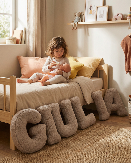 Satz mit 10 Boucle Buchstabenkissen
